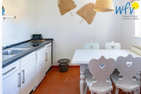 Ferienhaus am Gutspark Drankse Ferienwohnung Sonnenkuss, Dranske